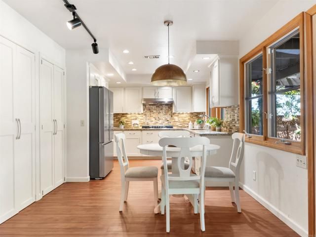 2646 Unicornio St, Carlsbad, CA 92009