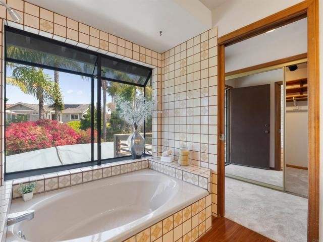 2646 Unicornio St, Carlsbad, CA 92009