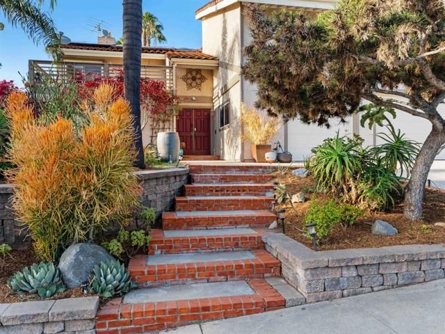 2646 Unicornio St, Carlsbad, CA 92009
