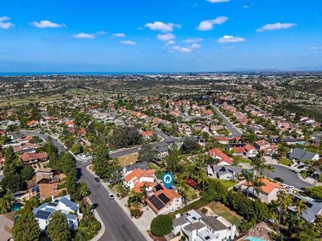 2646 Unicornio St, Carlsbad, CA 92009
