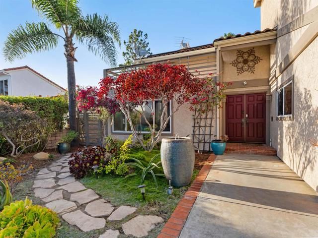 2646 Unicornio St, Carlsbad, CA 92009