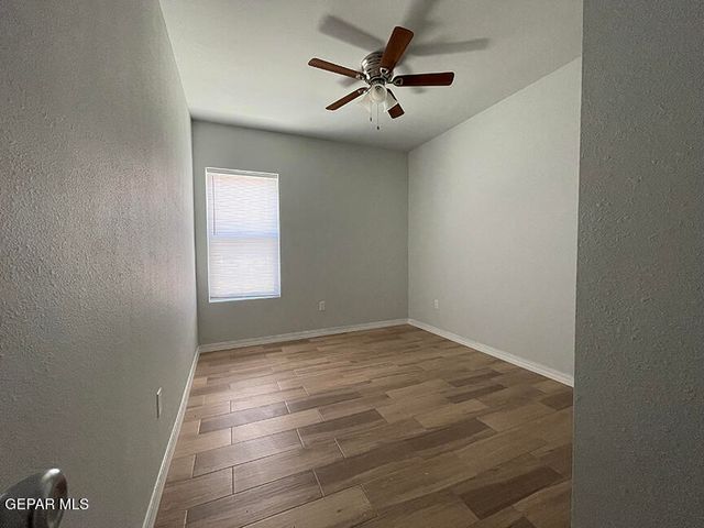 9467 Landry McKee Lane B, El Paso, TX 79907