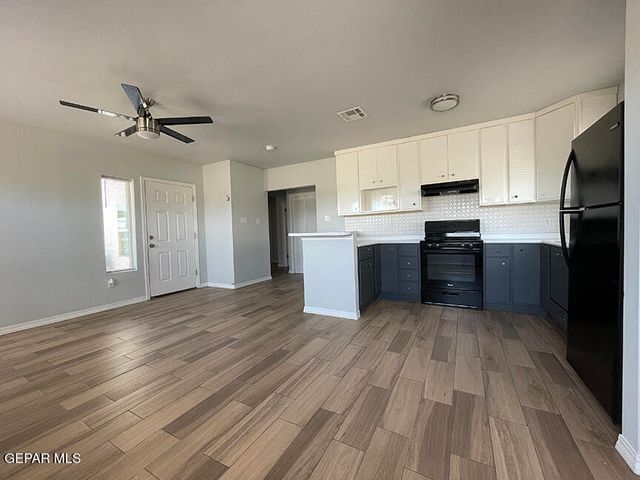 9467 Landry McKee Lane B, El Paso, TX 79907