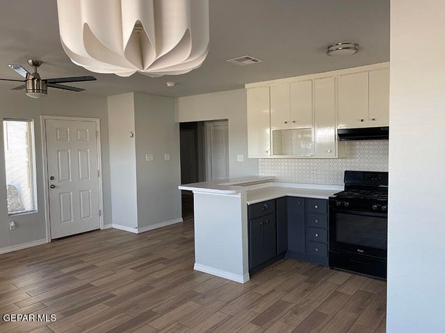 9467 Landry McKee Lane B, El Paso, TX 79907