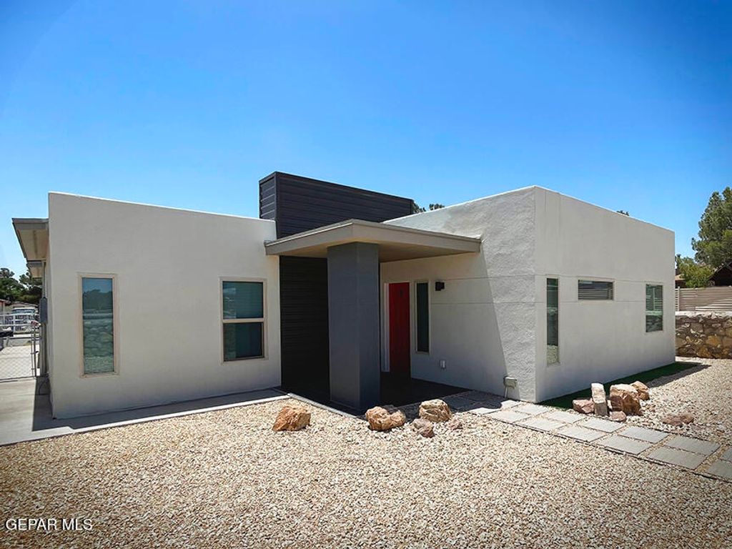 9467 Landry McKee Lane B, El Paso, TX 79907