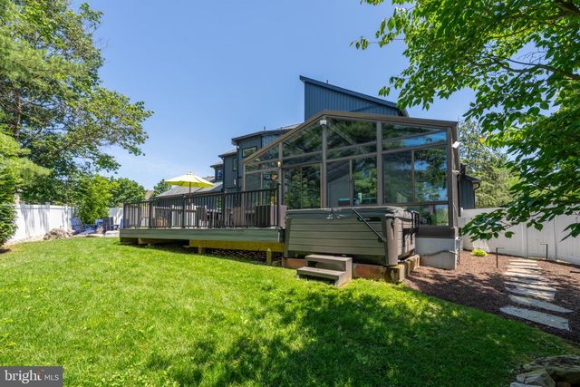 1488 SHELBURNE CT, Allentown, PA 18104