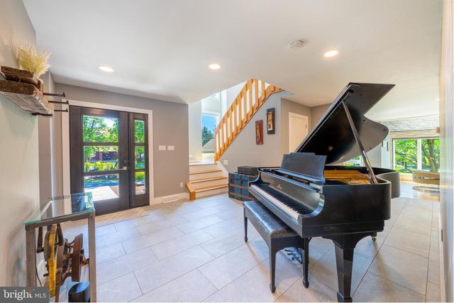 1488 SHELBURNE CT, Allentown, PA 18104