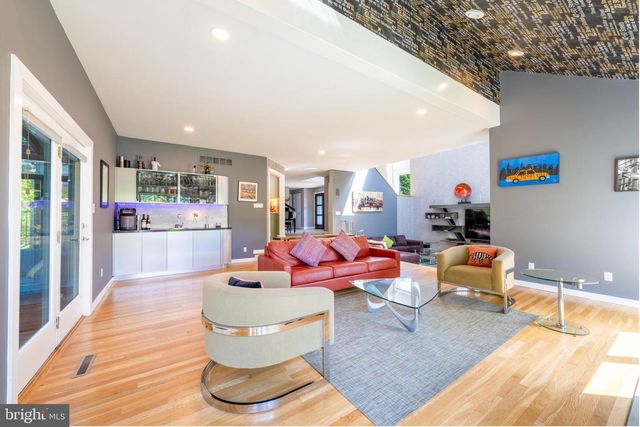 1488 SHELBURNE CT, Allentown, PA 18104