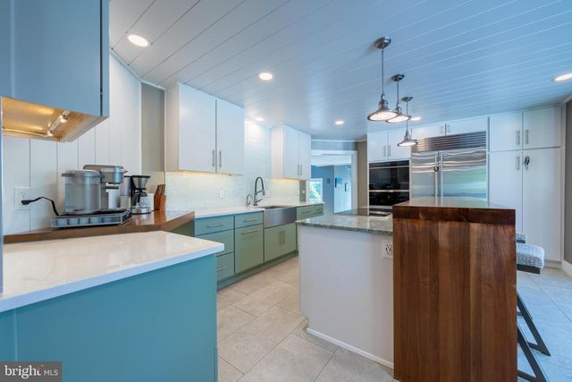 1488 SHELBURNE CT, Allentown, PA 18104