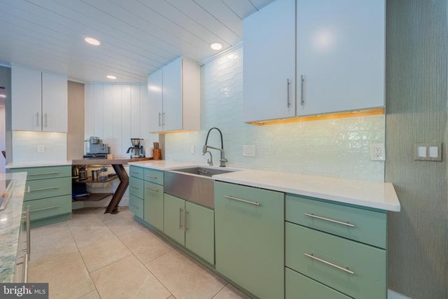 1488 SHELBURNE CT, Allentown, PA 18104