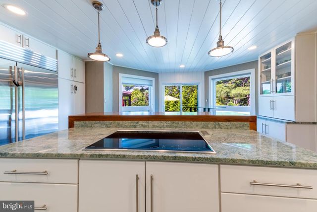 1488 SHELBURNE CT, Allentown, PA 18104