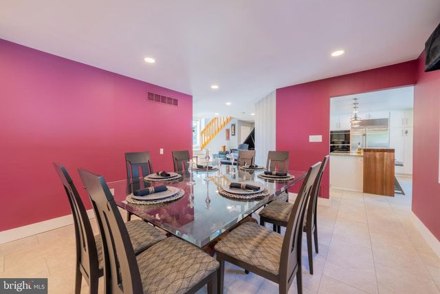 1488 SHELBURNE CT, Allentown, PA 18104