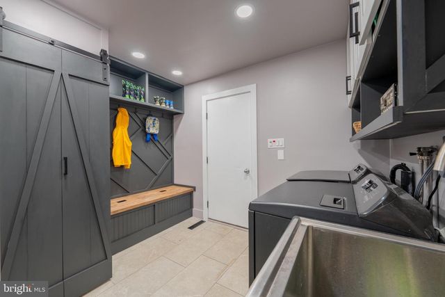 1488 SHELBURNE CT, Allentown, PA 18104