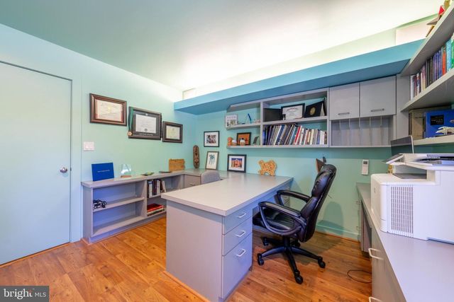 1488 SHELBURNE CT, Allentown, PA 18104