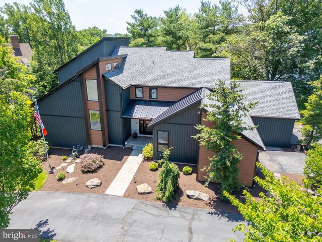 1488 SHELBURNE CT, Allentown, PA 18104