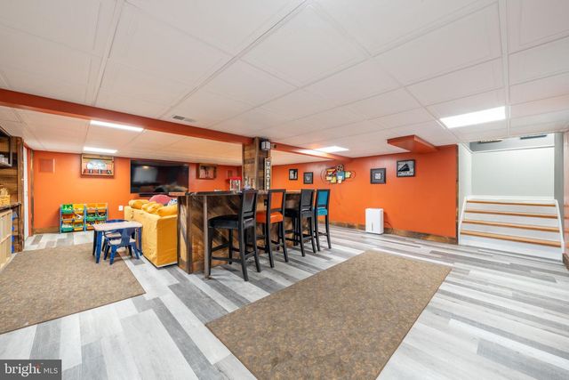 1488 SHELBURNE CT, Allentown, PA 18104