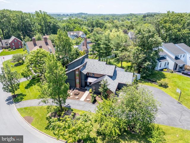 1488 SHELBURNE CT, Allentown, PA 18104