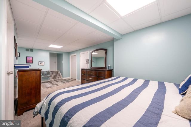 1488 SHELBURNE CT, Allentown, PA 18104