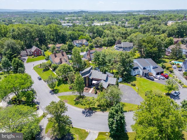 1488 SHELBURNE CT, Allentown, PA 18104