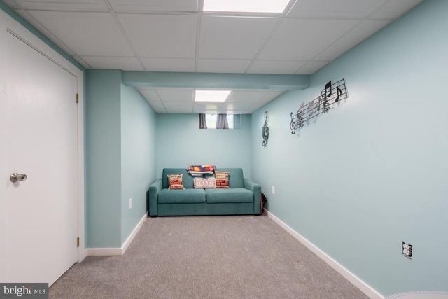 1488 SHELBURNE CT, Allentown, PA 18104