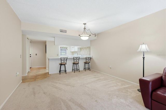 3365 CROSS CREEK DR 3365, Sarasota, FL 34231