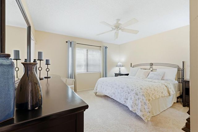 3365 CROSS CREEK DR 3365, Sarasota, FL 34231