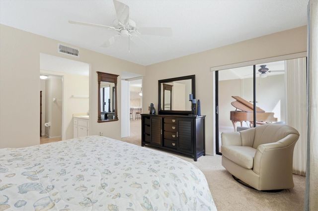 3365 CROSS CREEK DR 3365, Sarasota, FL 34231