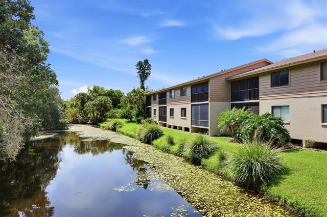 3365 CROSS CREEK DR 3365, Sarasota, FL 34231