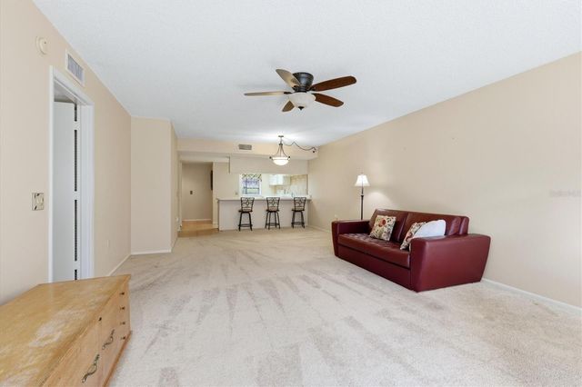 3365 CROSS CREEK DR 3365, Sarasota, FL 34231