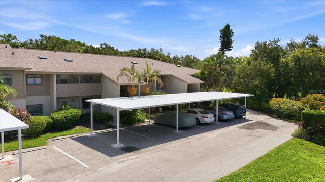 3365 CROSS CREEK DR 3365, Sarasota, FL 34231