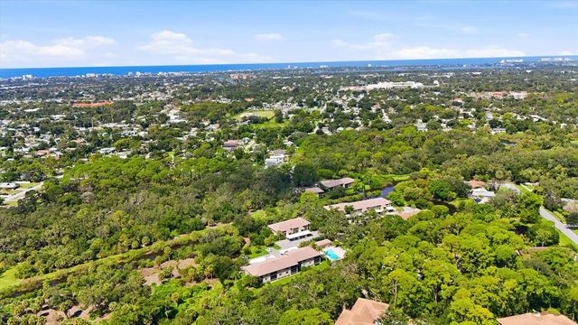 3365 CROSS CREEK DR 3365, Sarasota, FL 34231
