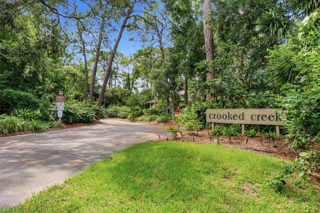 3365 CROSS CREEK DR 3365, Sarasota, FL 34231