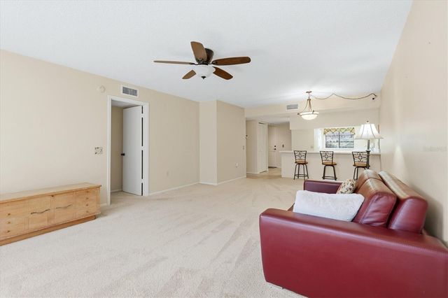 3365 CROSS CREEK DR 3365, Sarasota, FL 34231