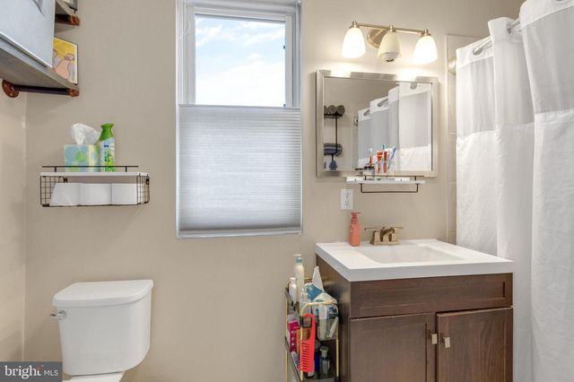2652 LIVINGSTON ST, Philadelphia, PA 19125