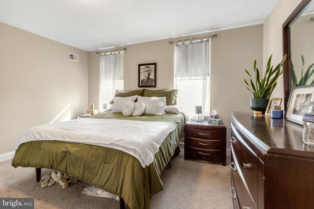 2652 LIVINGSTON ST, Philadelphia, PA 19125