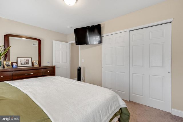 2652 LIVINGSTON ST, Philadelphia, PA 19125