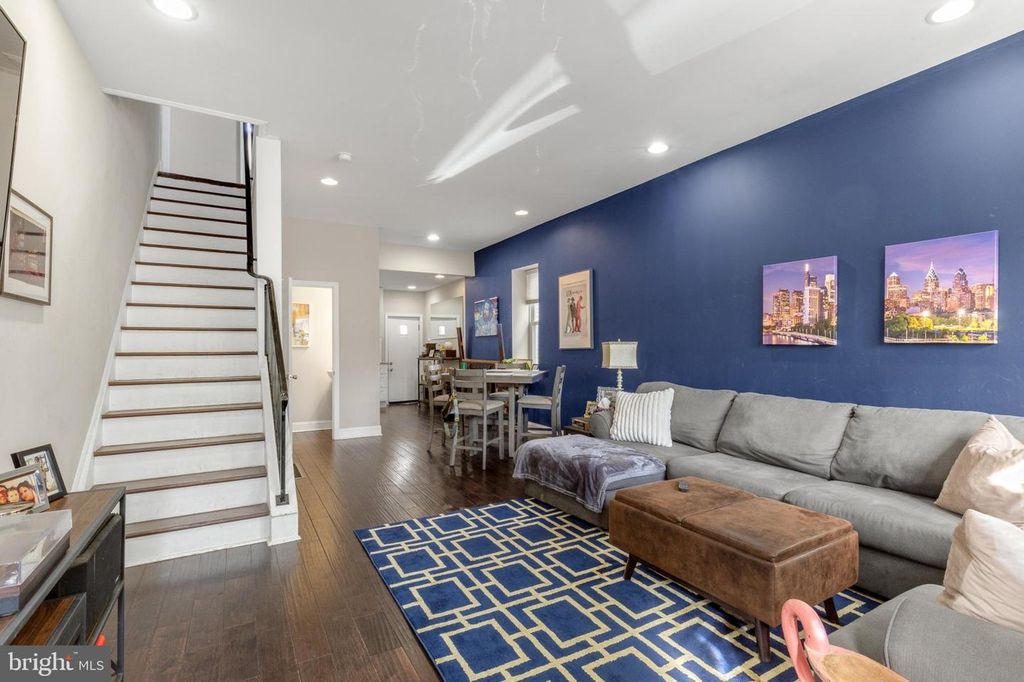 2652 LIVINGSTON ST, Philadelphia, PA 19125