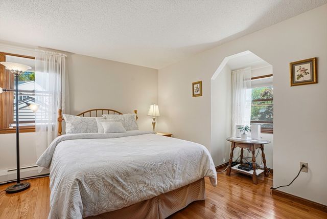 26 Long Hill Dr, Leominster, MA 01453