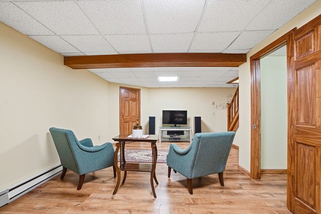 26 Long Hill Dr, Leominster, MA 01453
