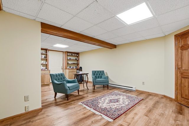 26 Long Hill Dr, Leominster, MA 01453
