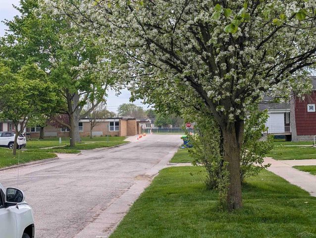 800 S Warner Street, Bay City, MI 48706