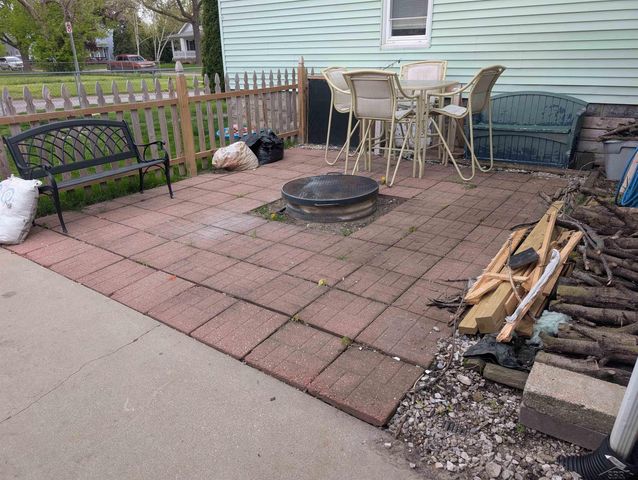 800 S Warner Street, Bay City, MI 48706