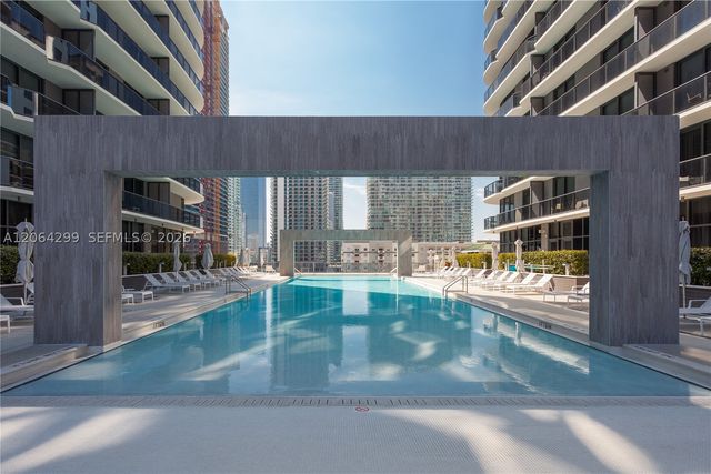 45 SW 9th St 2306, Miami, FL 33130