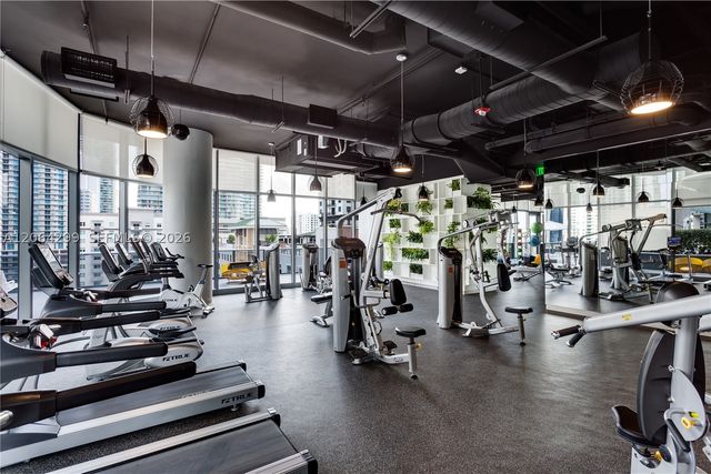 45 SW 9th St 2306, Miami, FL 33130