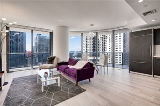 45 SW 9th St 2306, Miami, FL 33130