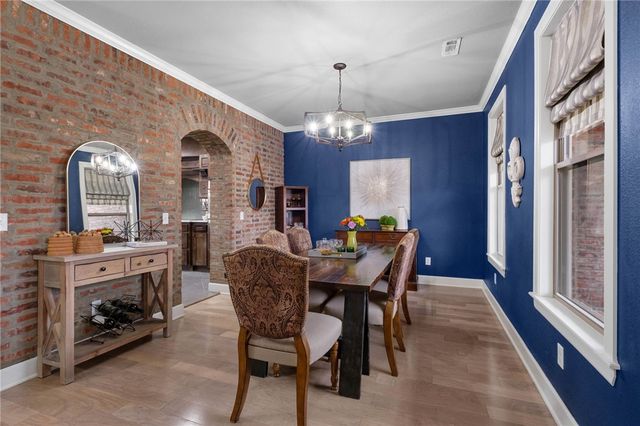 11010 Meadow Lark Road, Rogers, AR 72756