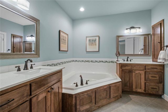 11010 Meadow Lark Road, Rogers, AR 72756