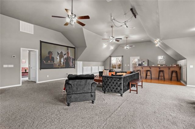 11010 Meadow Lark Road, Rogers, AR 72756