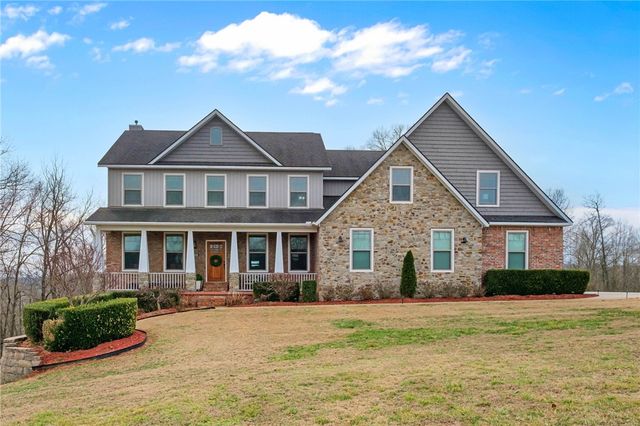 11010 Meadow Lark Road, Rogers, AR 72756