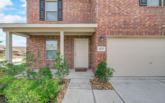 4226 Iris Jade Drive, Baytown, TX 77521